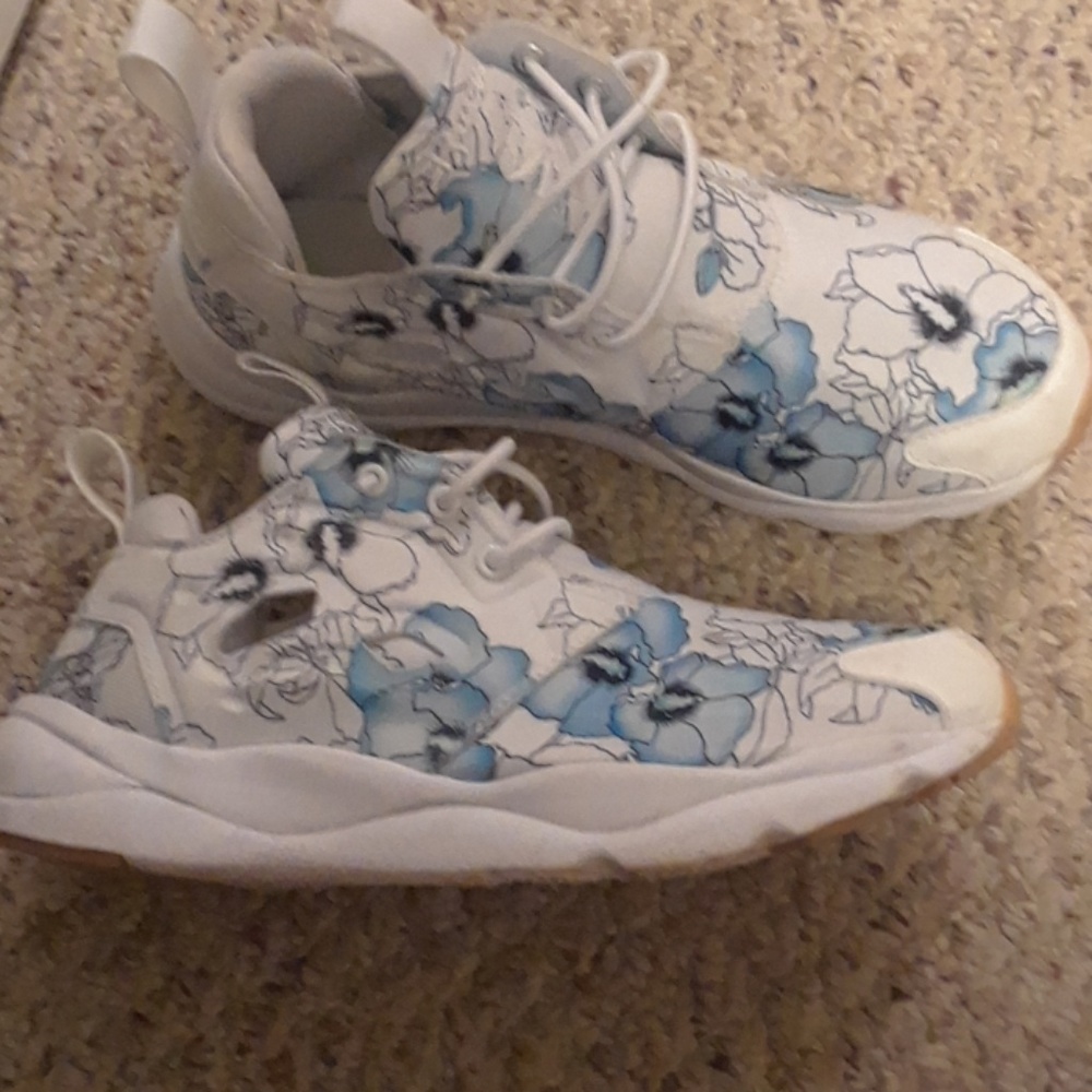 Reebok shoes